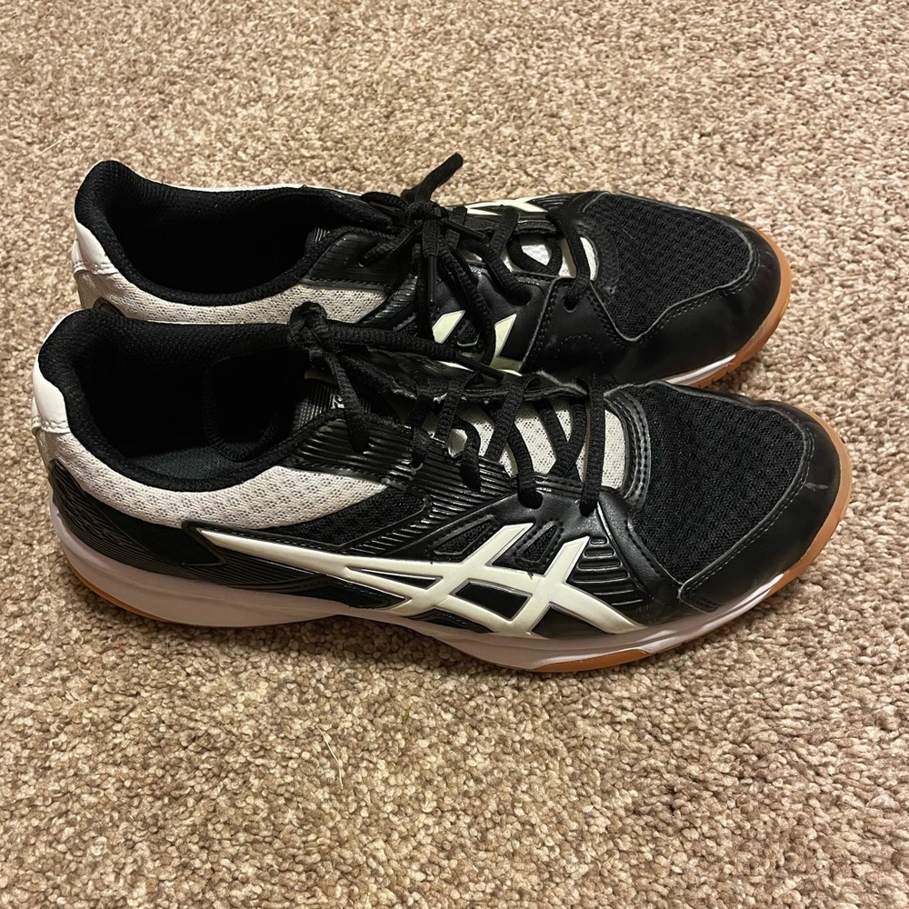 Asics Volleyball shoe
